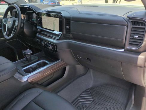 Used 2026 Chevrolet Silverado 1500 LT AWD/4WD image 29