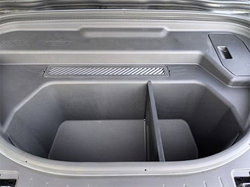 Used 2025 Audi Q6 e-tron Premium Plus w/ Premium Plus image 16