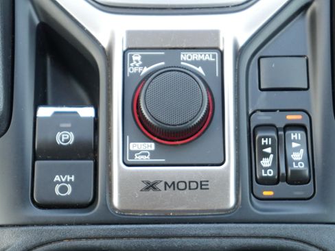 Used 2023 Subaru Forester Premium AWD/4WD image 24