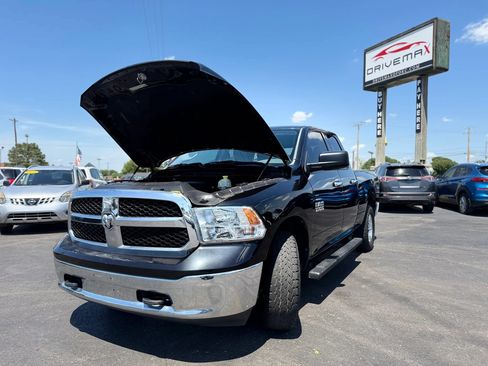 Used 2016 RAM 1500 Classic SLT AWD/4WD image 9