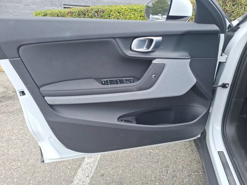 Used 2024 Polestar Polestar 2 AWD/4WD image 12