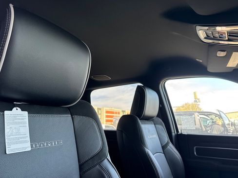 New 2026 RAM 2500 Laramie AWD/4WD image 15