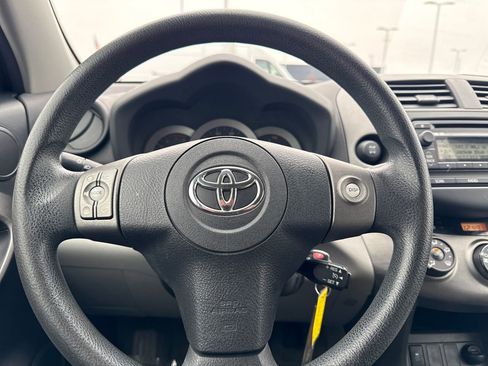 Used 2012 Toyota RAV4 4WD w/ Upgrade Value Pkg image 18