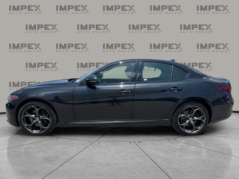 Used 2019 Alfa Romeo Giulia AWD w/ Nero Edizione image 2