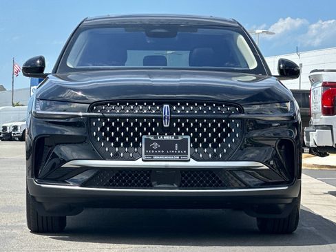 New 2026 Lincoln Nautilus Premier w/ Equipment Group 102A AWD/4WD image 8