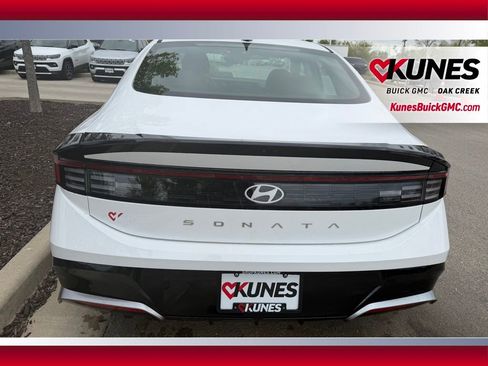 Used 2026 Hyundai Sonata SEL FWD image 4