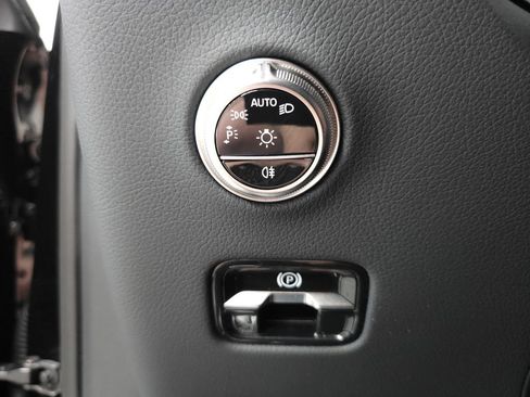 Certified 2026 Mercedes-Benz GLC 300 4MATIC image 10