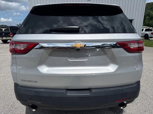 Used 2020 Chevrolet Traverse LS FWD image 9
