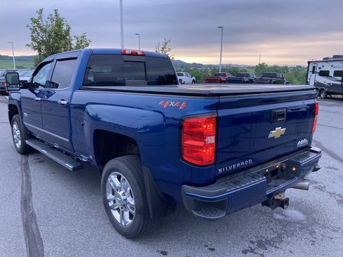 Used 2019 Chevrolet Silverado 2500 High Country w/ Duramax Plus Package AWD/4WD image 5