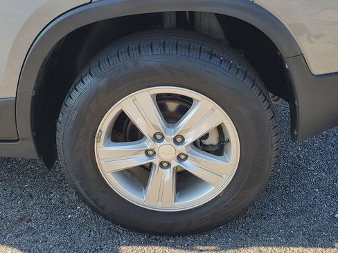 Used 2020 Chevrolet Trax LS w/ Tint and Cruise Package AWD/4WD image 28
