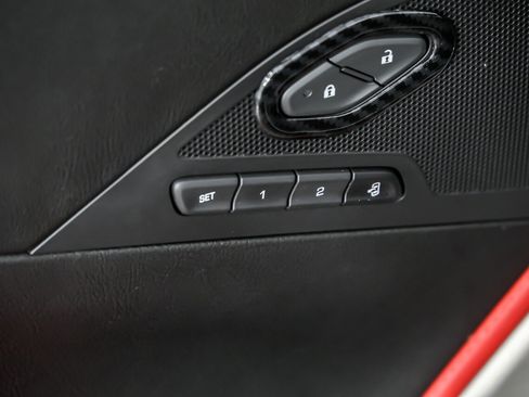 Used 2019 Chevrolet Corvette Z06 RWD image 19