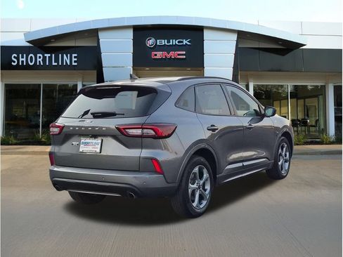 Used 2024 Ford Escape ST-Line w/ Tech Pack #1 FWD image 3