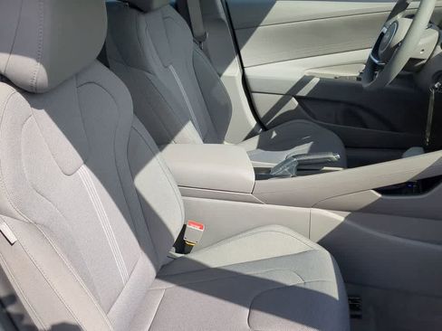 New 2026 Hyundai Elantra SE image 21