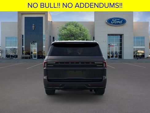 New 2025 Lincoln Navigator Reserve w/ Jet Appearance Package AWD/4WD image 6