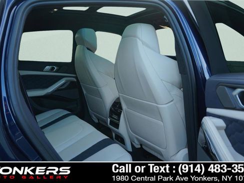 Used 2022 BMW X6 M w/ Competition Package image 58