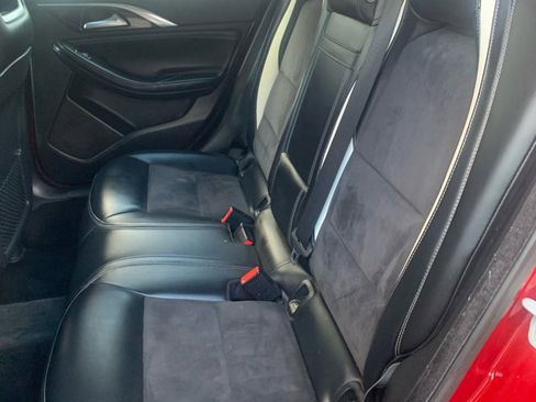 Used 2018 INFINITI QX30 Sport w/ Cargo Package image 9