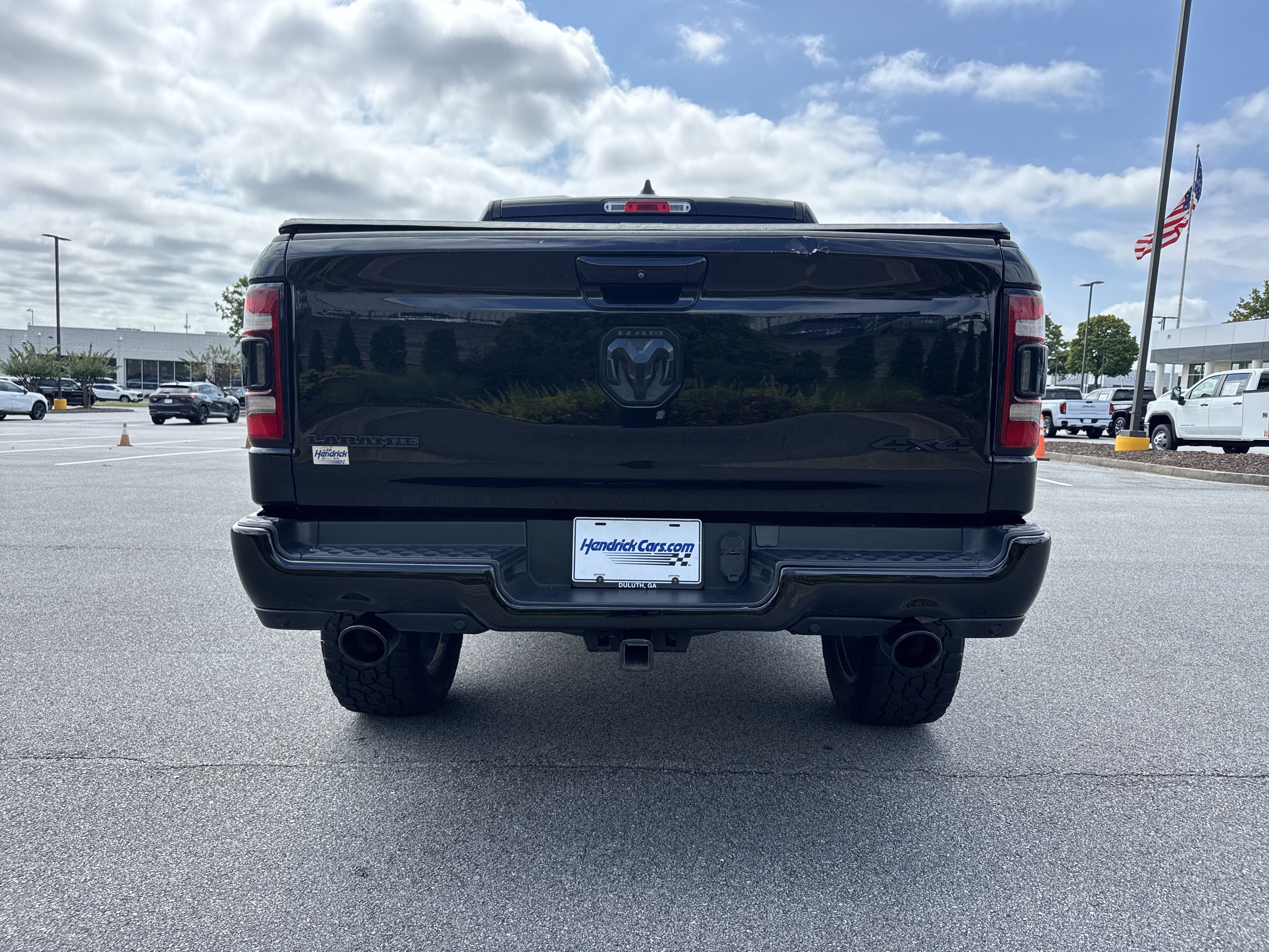 Used 2019 RAM 1500 Laramie AWD/4WD image 9