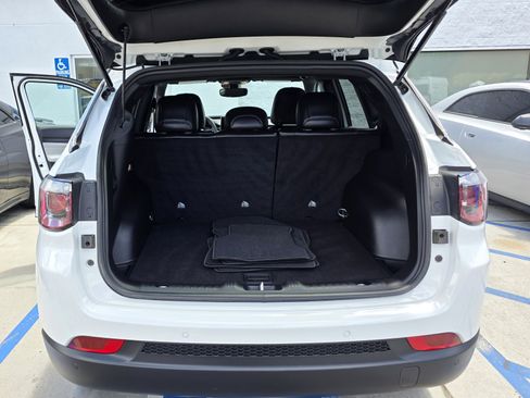 Certified 2026 Jeep Compass Limited AWD/4WD image 14