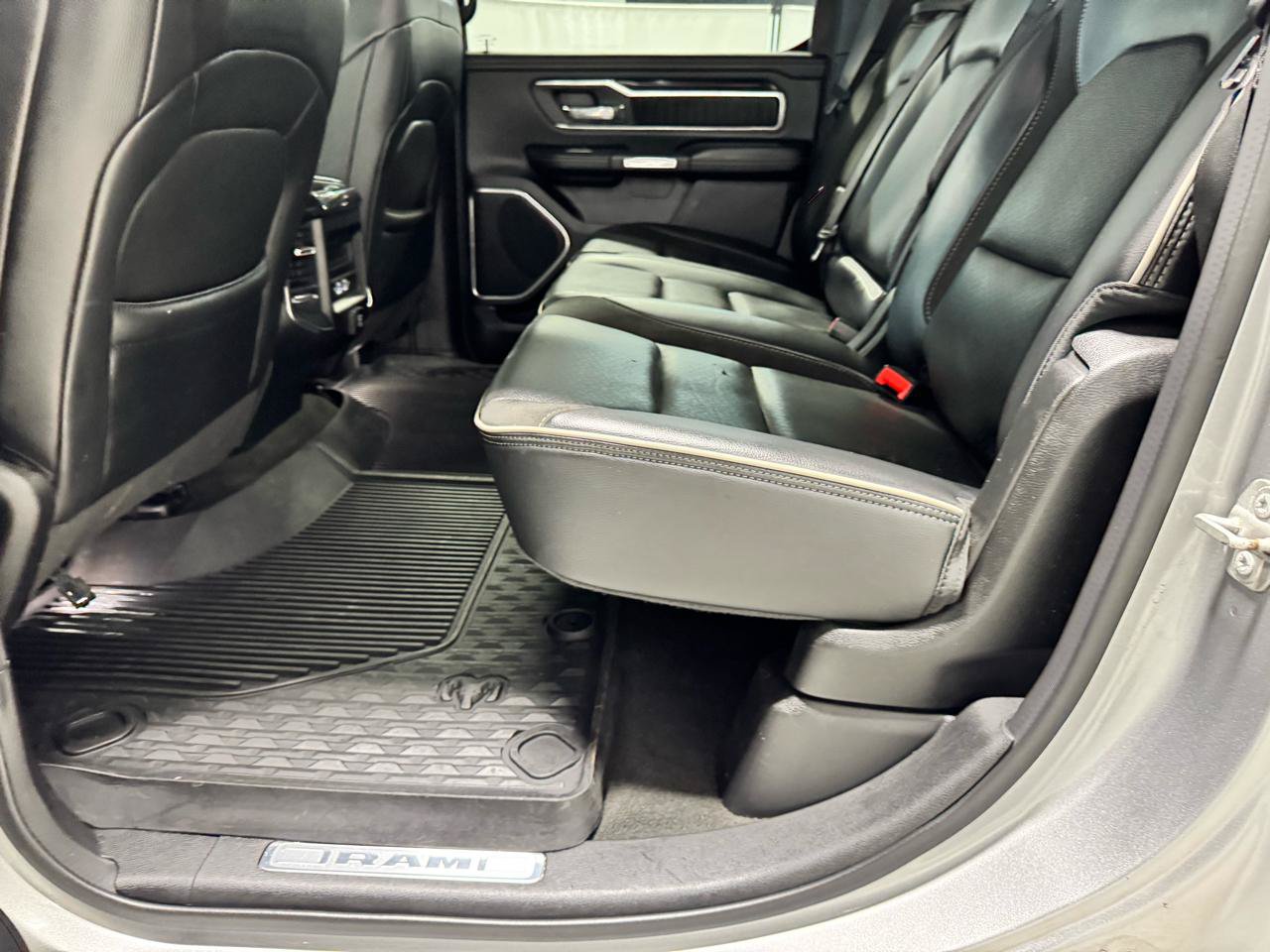 Used 2021 RAM 1500 Laramie w/ Sport Appearance Package AWD/4WD image 13