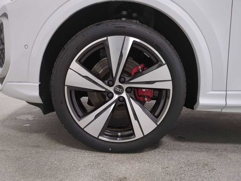New 2025 Audi SQ5 Premium Plus image 38