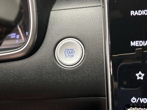 Used 2024 Hyundai Santa Cruz SEL AWD/4WD image 17