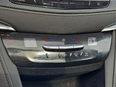 Used 2018 Cadillac XT5 Luxury w/ Driver Awareness Package AWD/4WD image 13