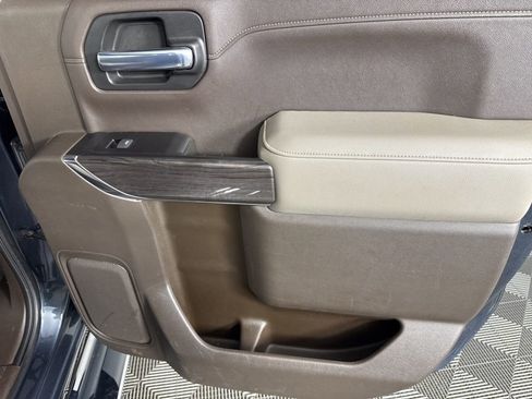 Used 2019 Chevrolet Silverado 1500 LTZ w/ LTZ Premium Package image 35