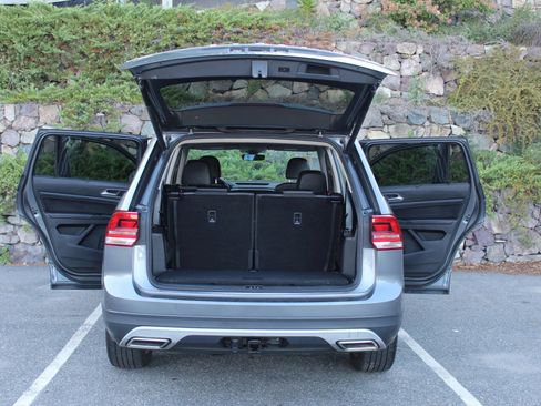 Used 2019 Volkswagen Atlas SE w/ Panoramic Sunroof Package AWD/4WD image 10
