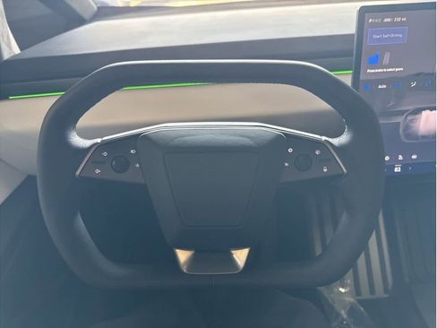 Used 2024 Tesla Cybertruck AWD Crew Cab image 25