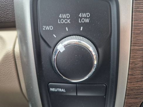 Used 2017 RAM 2500 Laramie w/ Convenience Group AWD/4WD image 23