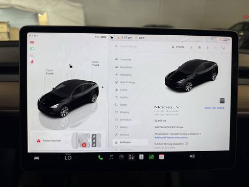 Used 2023 Tesla Model Y Long Range AWD/4WD image 3
