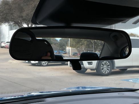 Used 2025 Nissan Sentra SV image 26