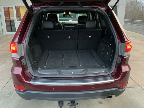 Used 2016 Jeep Grand Cherokee Limited w/ Luxury Group II image 24