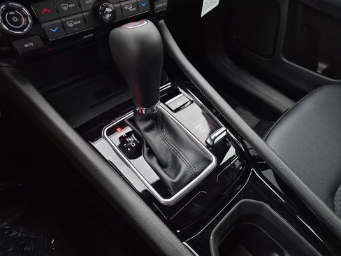 New 2026 Jeep Compass Latitude AWD/4WD image 25