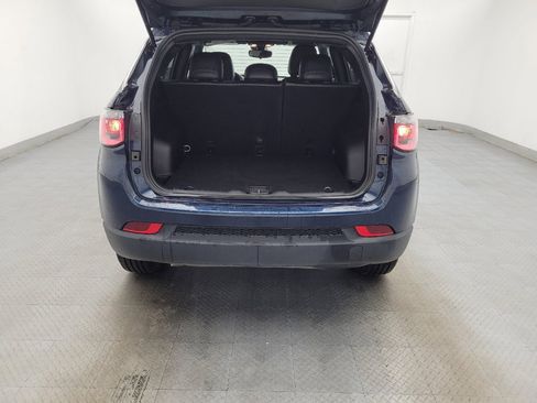 Used 2024 Jeep Compass Latitude image 29