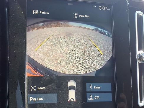 Used 2019 Volvo XC40 T4 Momentum FWD image 27