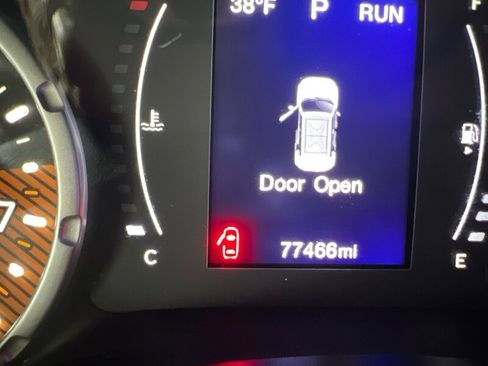 Used 2020 Jeep Renegade Sport image 14