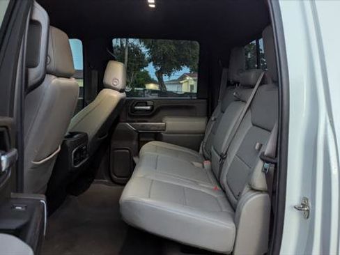 Used 2021 Chevrolet Silverado 2500 LTZ w/ LTZ Texas Edition image 17