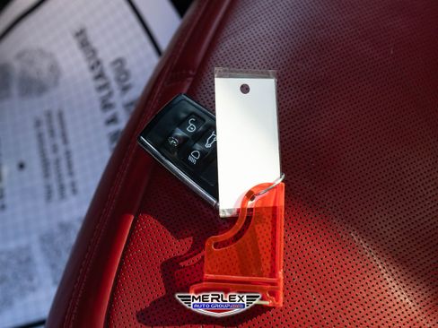 Used 2019 Land Rover Range Rover Autobiography image 56