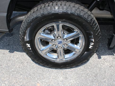 Used 2025 Ford F150 XLT w/ Equipment Group 301A Standard AWD/4WD image 13