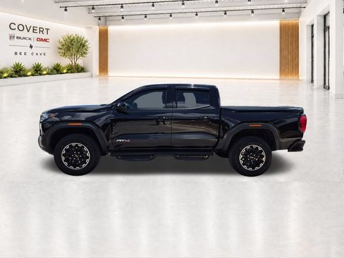 Used 2026 GMC Canyon AT4 AWD/4WD image 9