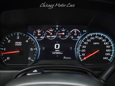 Used 2017 GMC Yukon Denali w/ Open Road Package AWD/4WD image 13