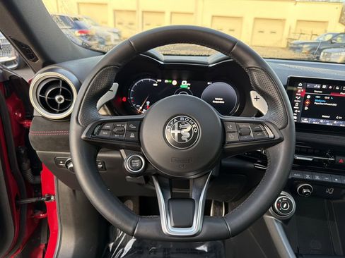 Used 2024 Alfa Romeo Tonale Veloce image 21