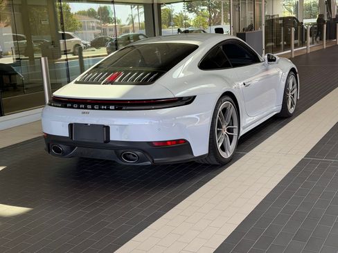 Certified 2025 Porsche 911 Carrera RWD image 10