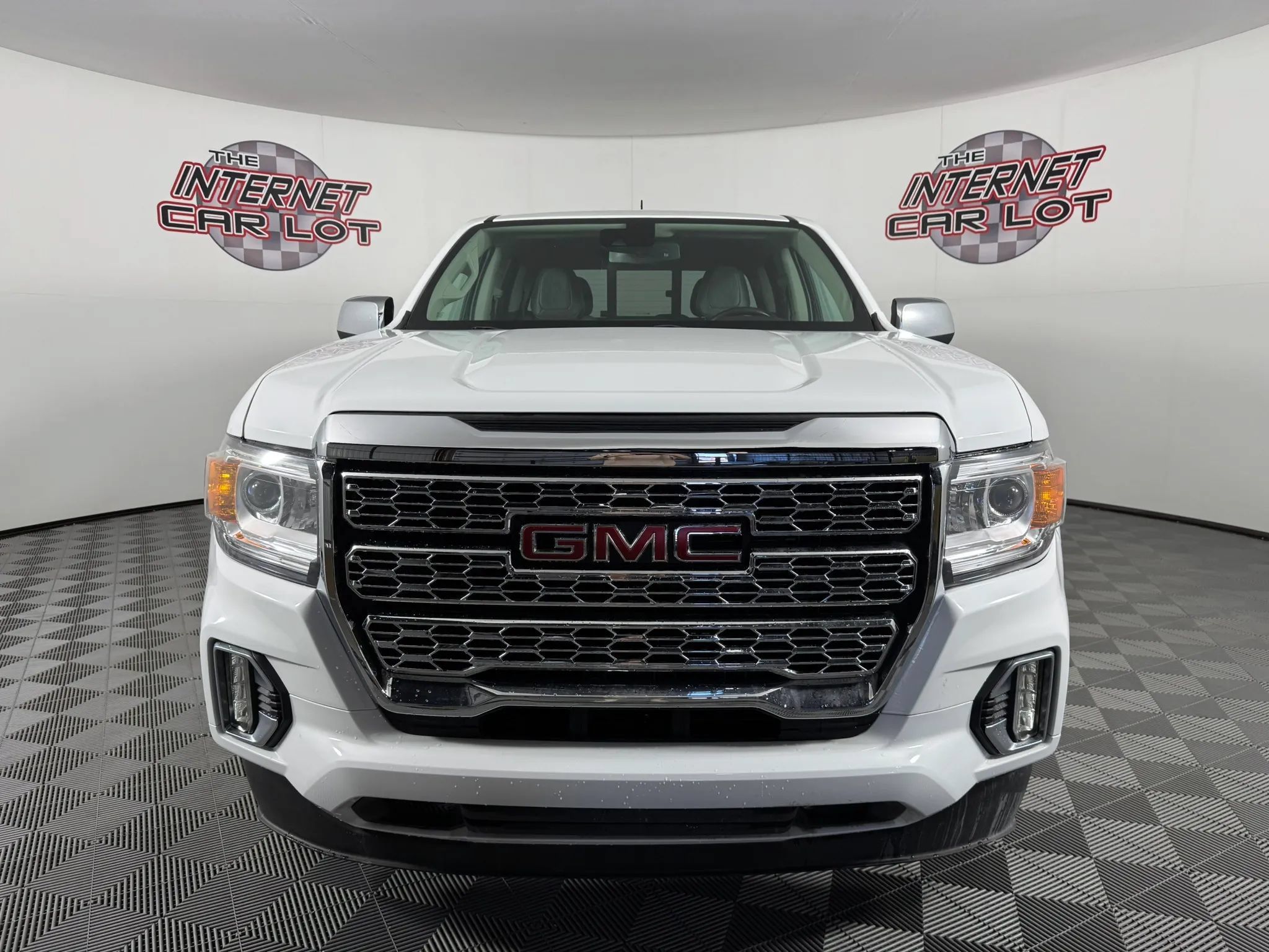 Used 2021 GMC Canyon Denali AWD/4WD image 2