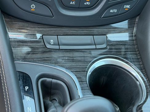 Used 2016 Buick Envision Premium AWD/4WD image 28
