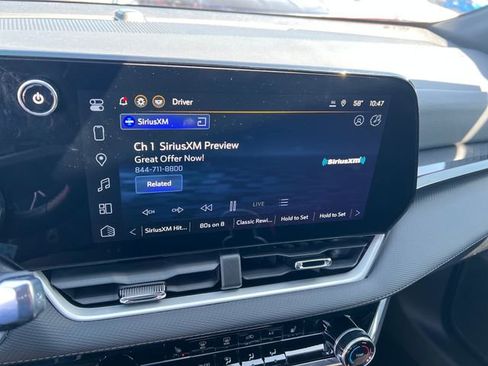 Certified 2025 Chevrolet Equinox LT FWD image 21