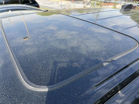 Used 2025 Nissan Frontier PRO-4X w/ Pro Premium Package image 7