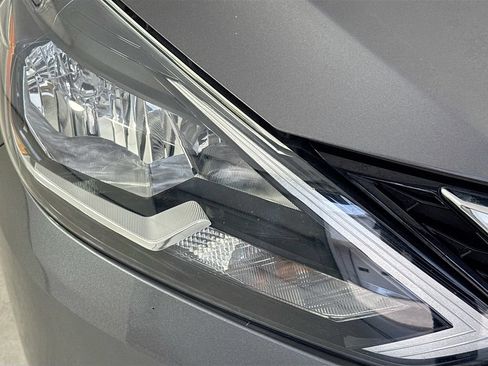 Used 2018 Nissan Sentra S w/ S Midnight Style Package FWD image 34