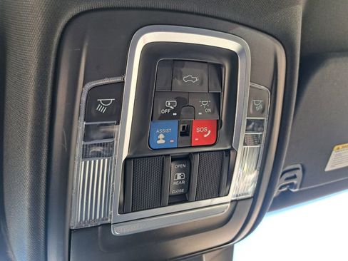 Used 2022 RAM 1500 Laramie w/ Sport Appearance Package image 16